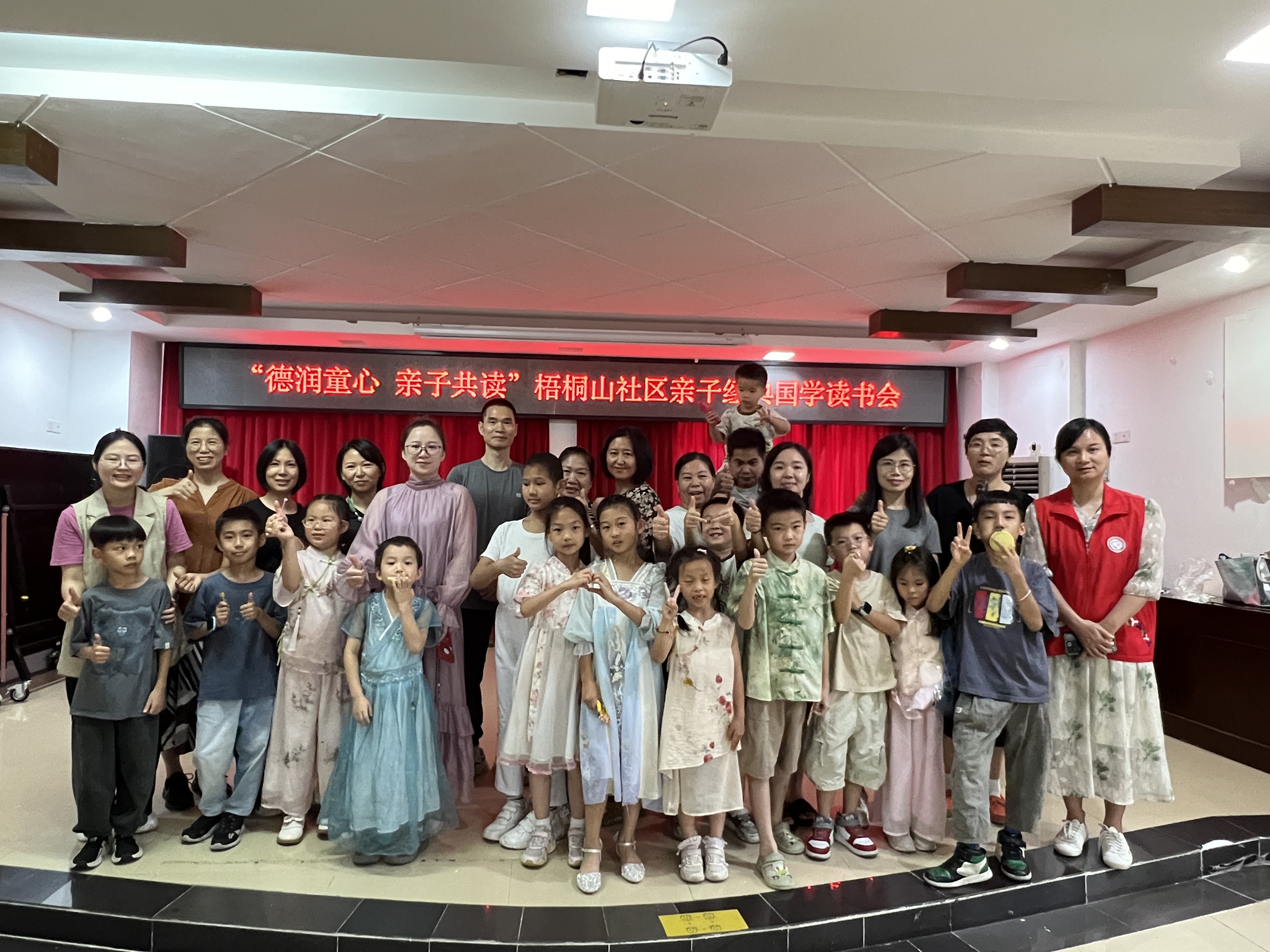 ceefc7d0f4807101e1cdfb02bc79892.jpg ceefc7d0f4807101e1cdfb02bc79892.jpg