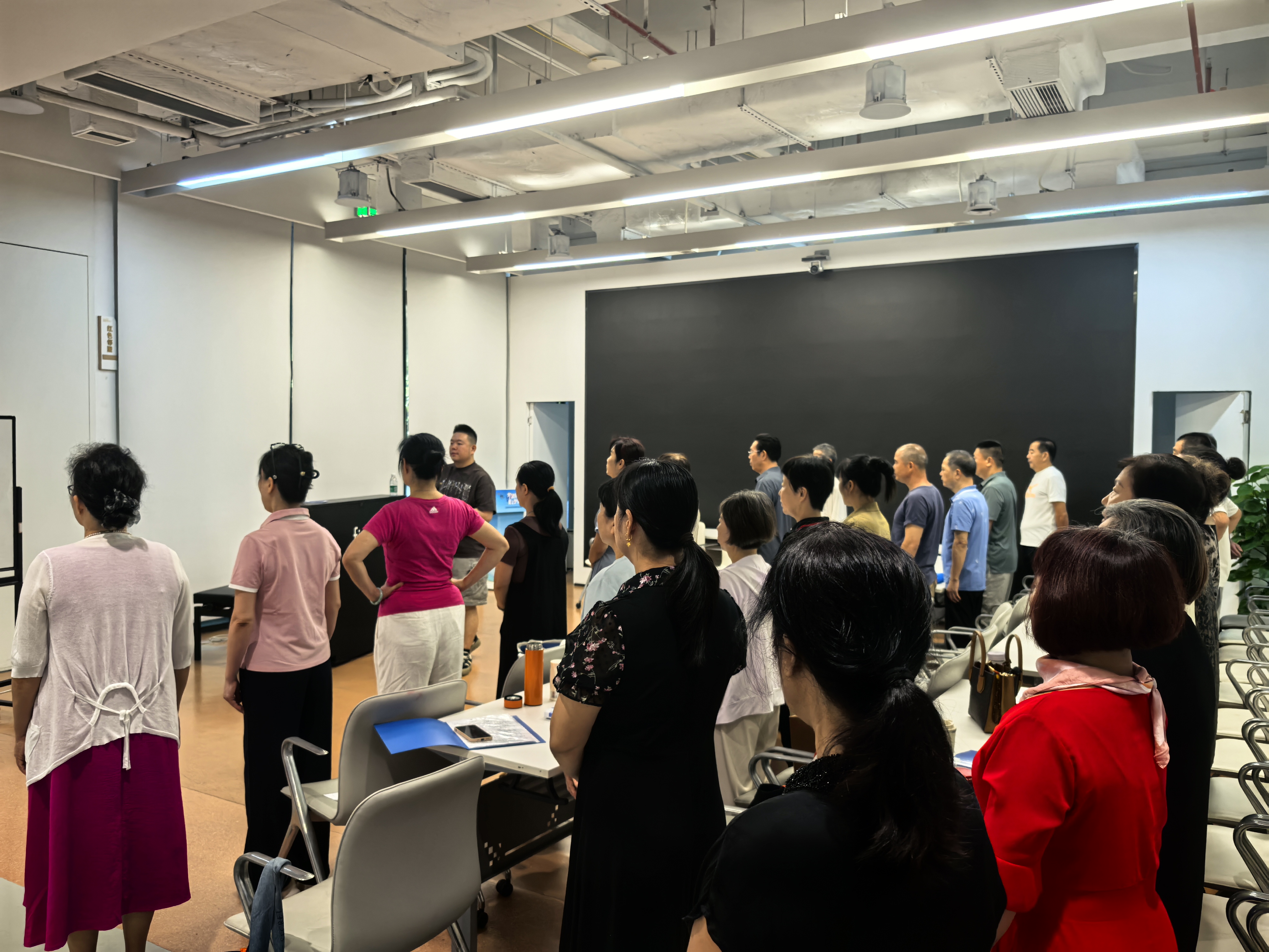 微信图片_20251014095827_4_50.jpg 微信图片_20251014095827_4_50.jpg