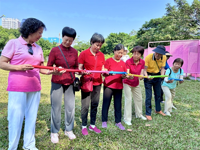 社区长者趣味游园会 (4).jpg