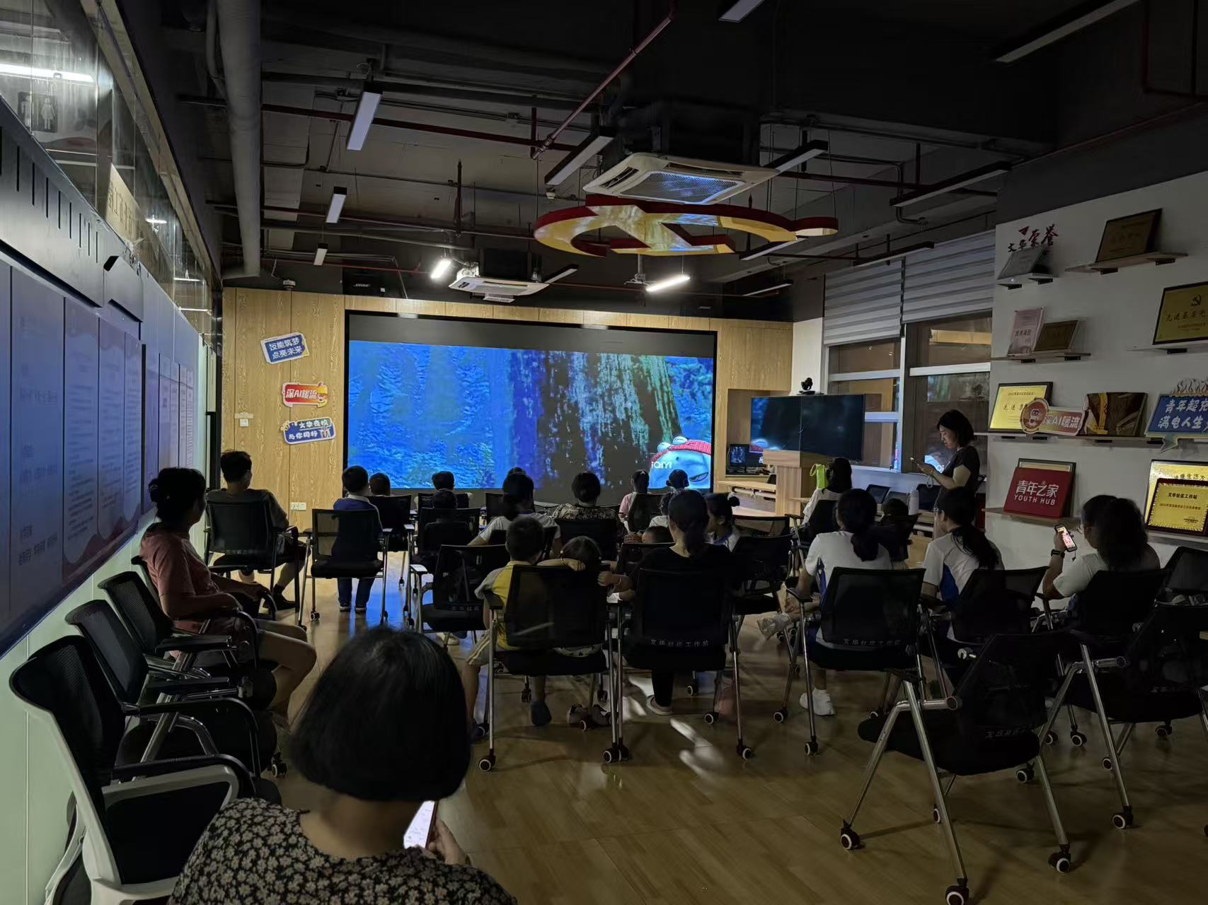 照片2.jpg 照片2.jpg