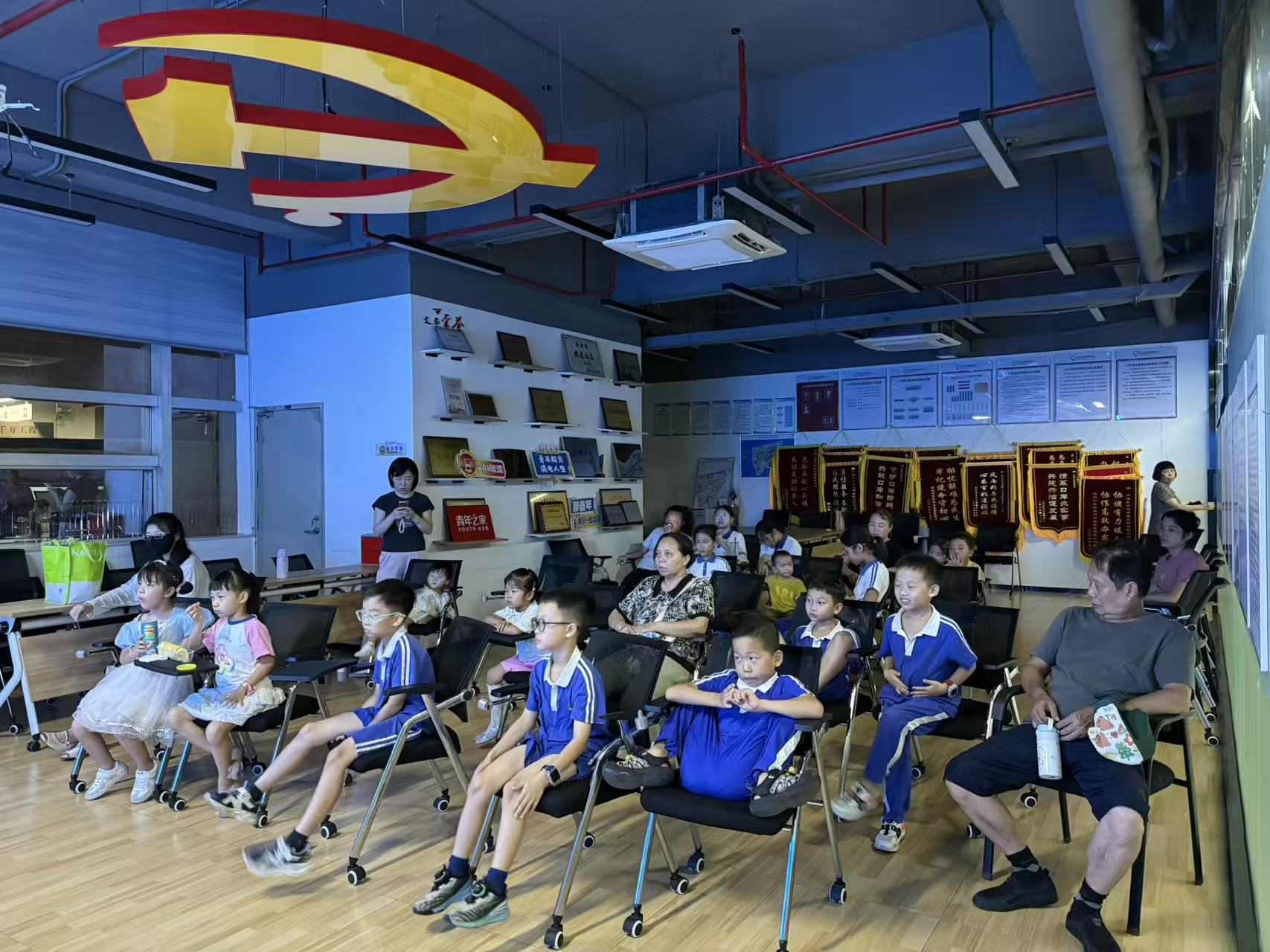 照片3.jpg 照片3.jpg