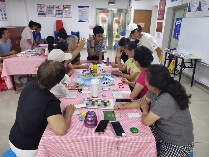 长者组游戏中.jpg 长者组游戏中.jpg