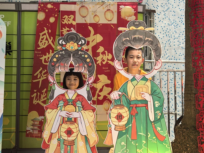 汉服打卡.jpg 汉服打卡.jpg