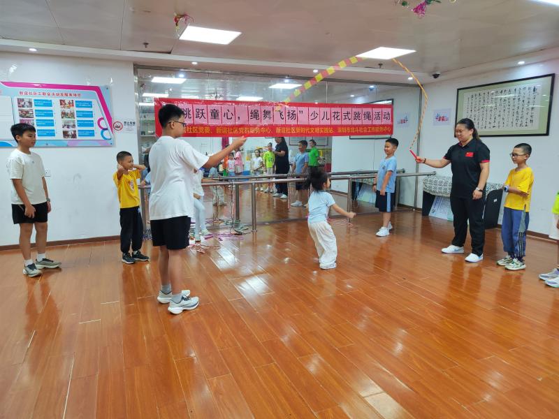 跳大绳.jpg 跳大绳.jpg