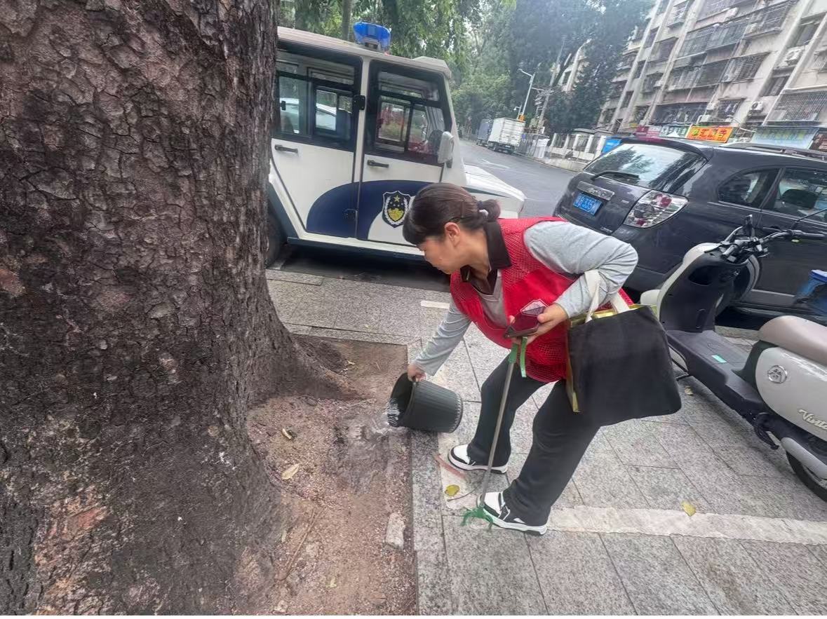 9f6ff977fa40a61e1c42da942bb06660.jpg 9f6ff977fa40a61e1c42da942bb06660.jpg