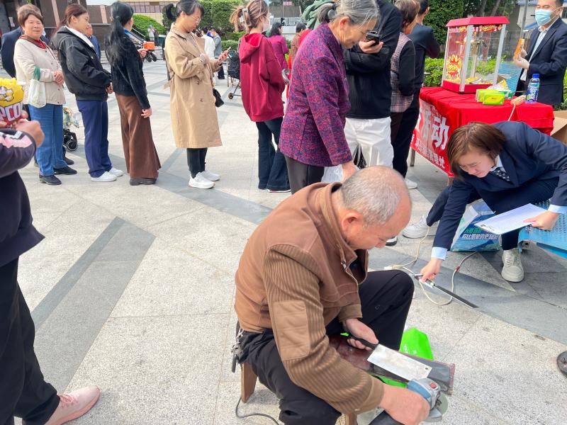 免费磨刀.jpg 免费磨刀.jpg