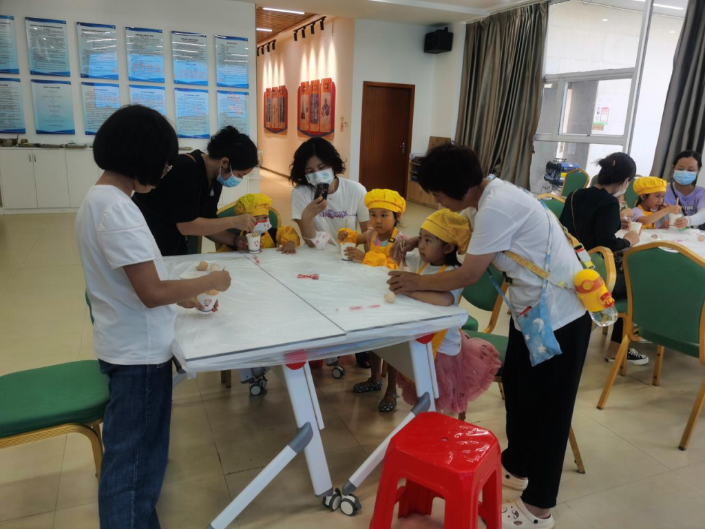 0528鹏兴社区“甜蜜烘焙 蛋挞飘香”儿童节亲子蛋挞活动-2.png