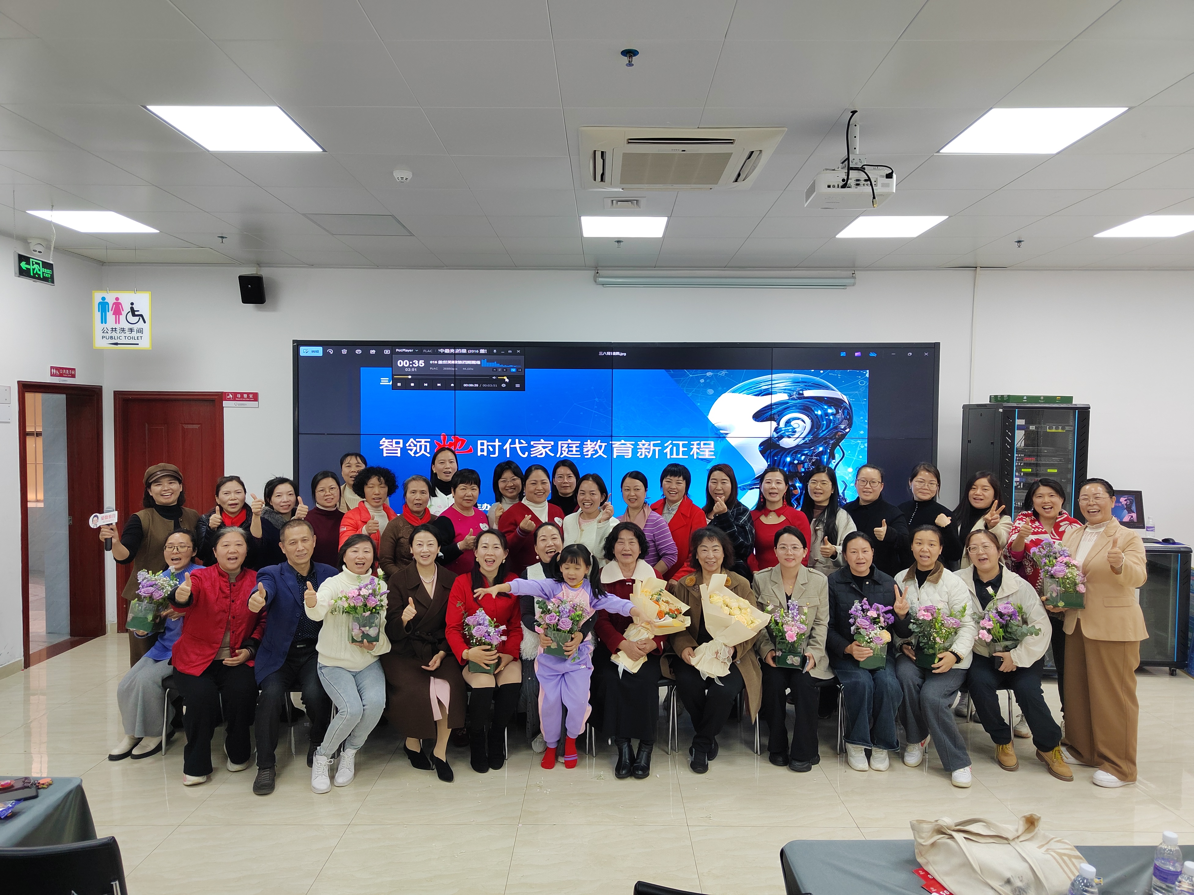 eef160e9da806189ab3a8f65f1f711c.jpg