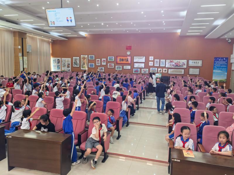 微信图片_20251015153307_701_60.jpg 微信图片_20251015153307_701_60.jpg