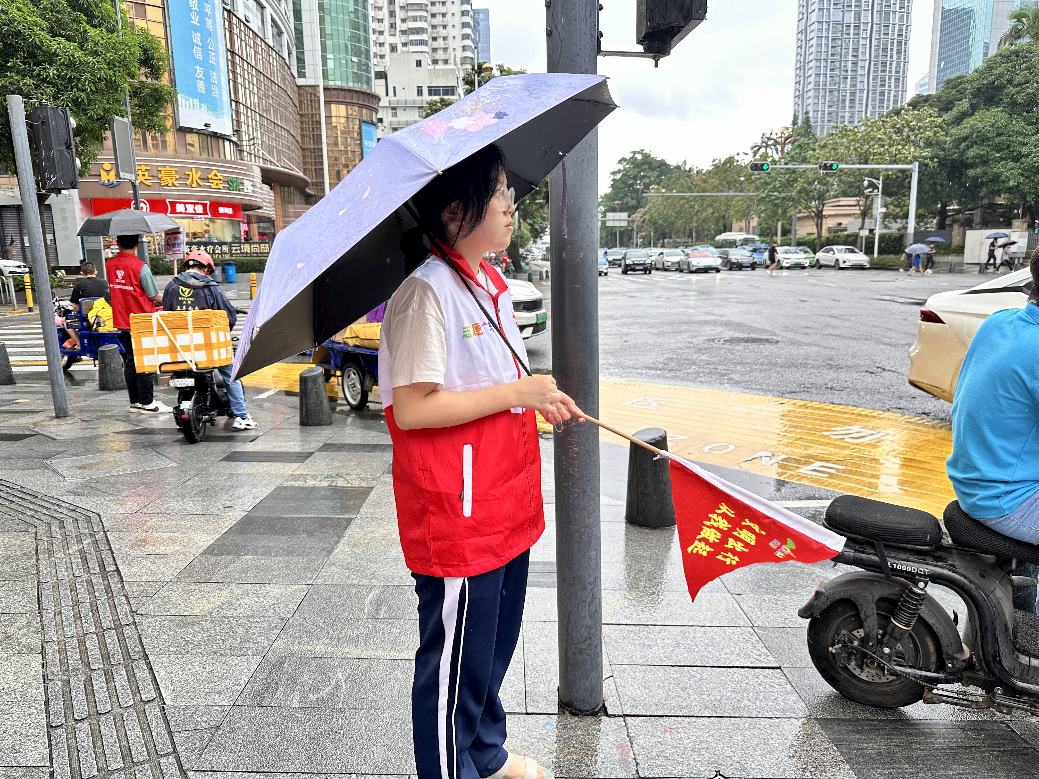 20240607 和平社区开展助力高考 爱心降噪宣传志愿服务活动2.jpg