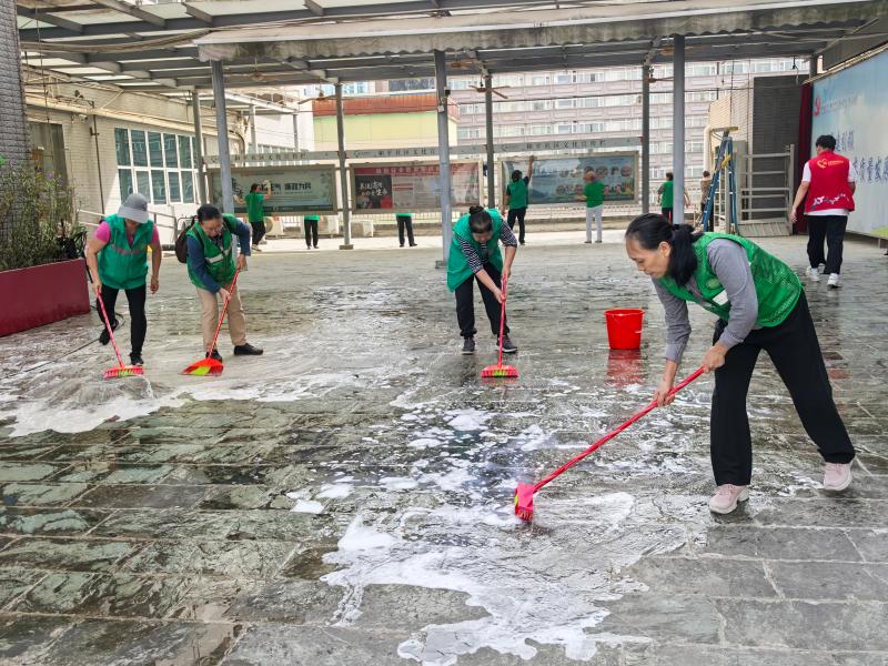 地板清扫.jpg