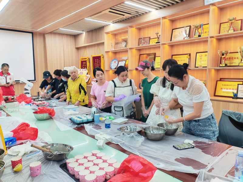 老师指导.jpg 老师指导.jpg