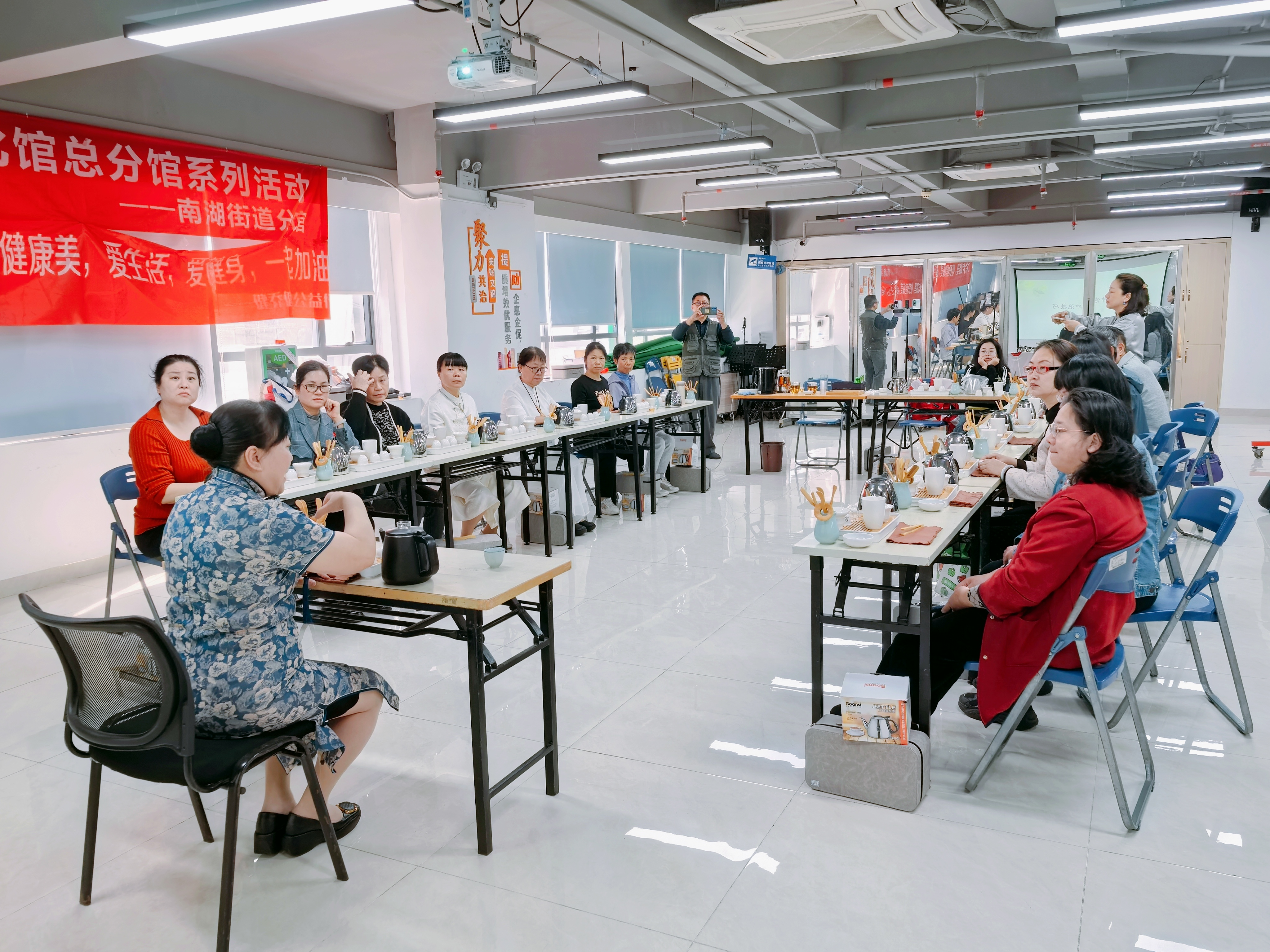 20250321书香文锦添茶韵,白茶香里话传承 (2).jpg 20250321书香文锦添茶韵,白茶香里话传承 (2).jpg