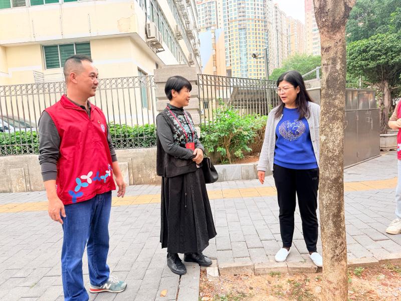 20251229人大代表走访社区 (4).jpg 20251229人大代表走访社区 (4).jpg