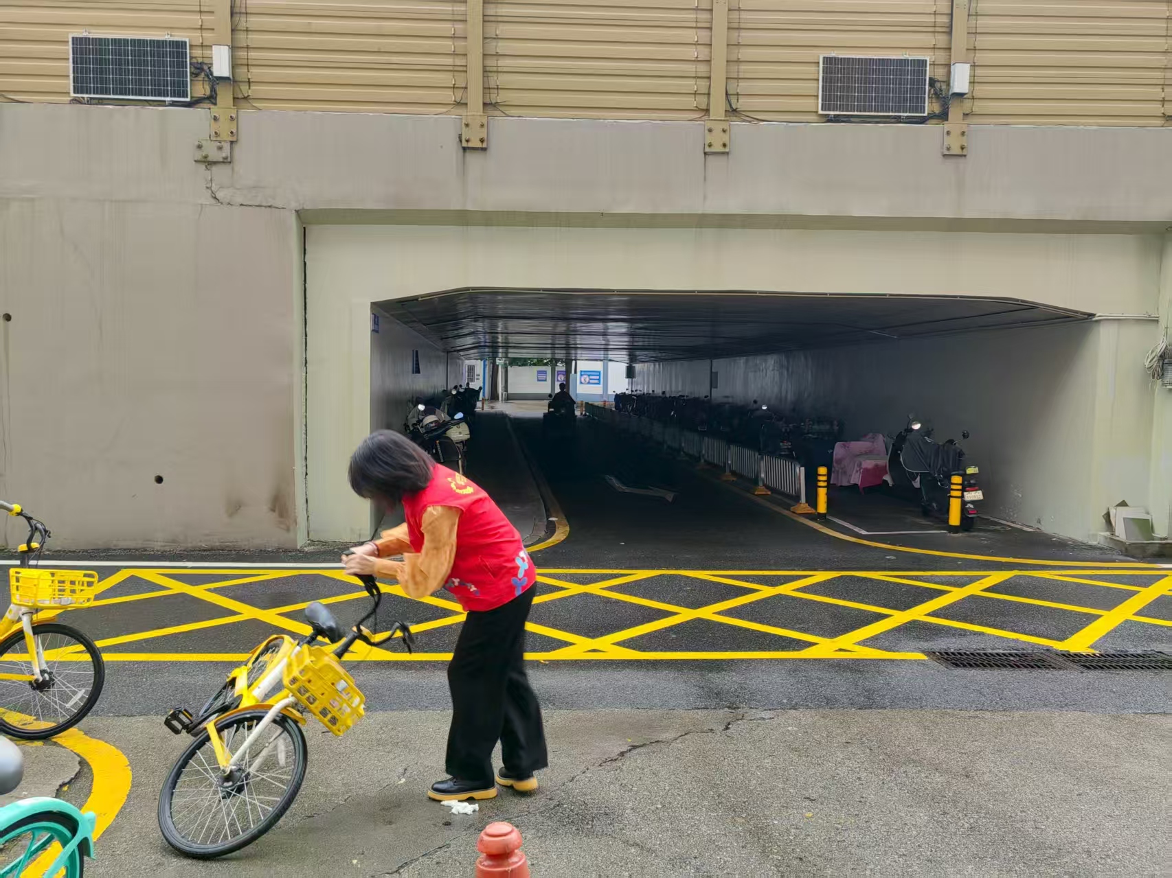 022c75a5ebb504a33b6e2f558c2828d.jpg 022c75a5ebb504a33b6e2f558c2828d.jpg