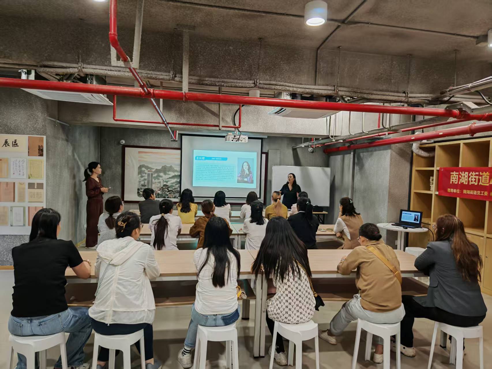 8f2c094448676e83a76fcf897eb12234.jpg 8f2c094448676e83a76fcf897eb12234.jpg